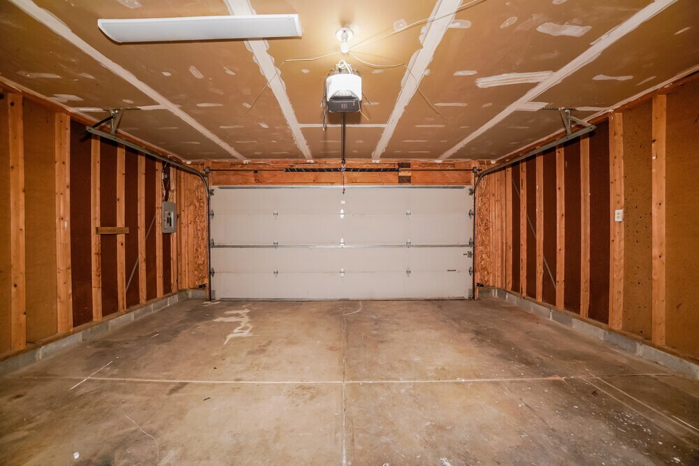 Building Photo - 957 Country Ln