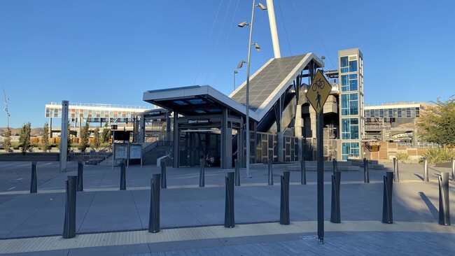 Building Photo - 3698 Vision Cmn