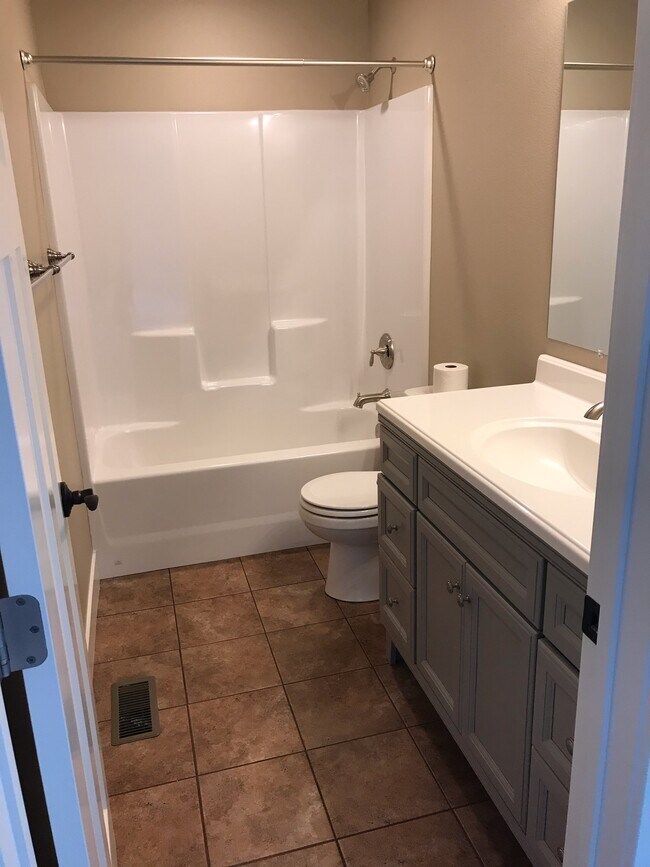 Building Photo - 3026 Hunters Ridge Loop