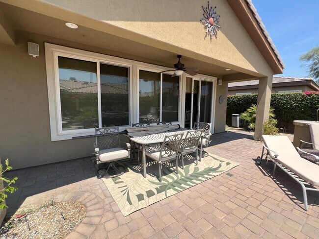 Building Photo - 81415 Jacaranda Ct