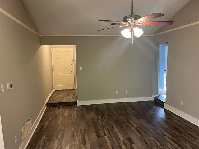 Building Photo - 211 Turtle Creek Dr