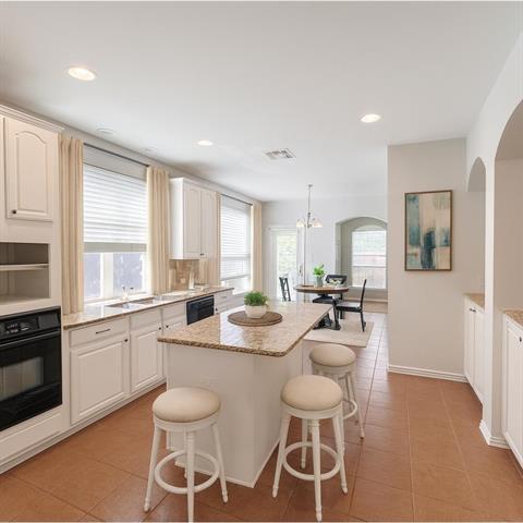 Building Photo - 1632 Pleasant Valley Ln