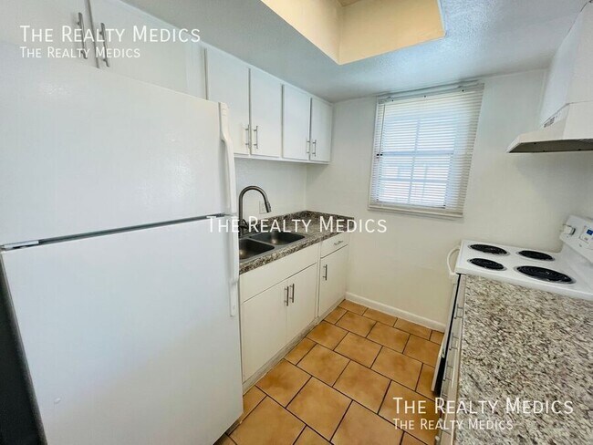 Building Photo - 2761 L B McLeod Rd