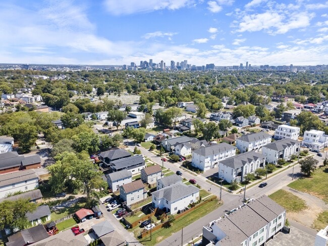 Building Photo - 1734 Pecan St