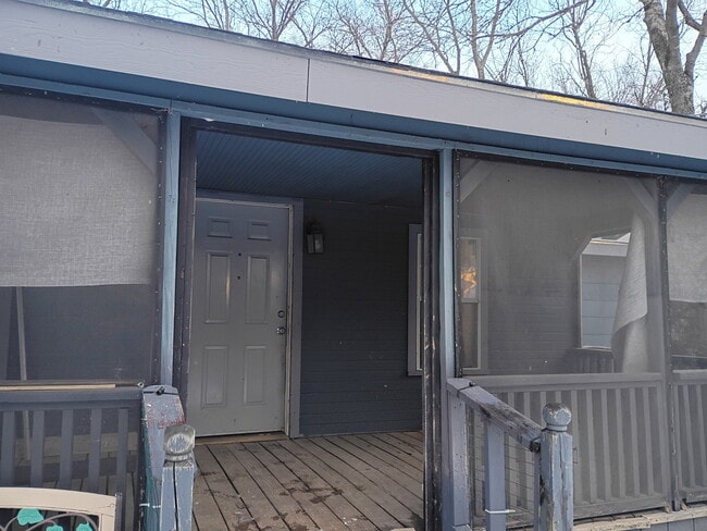 Building Photo - 609 Fay Blvd