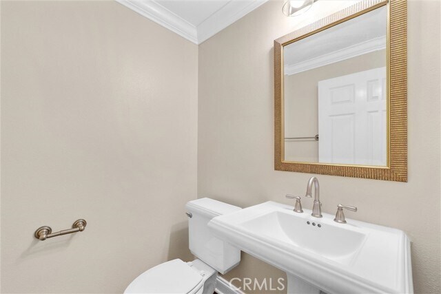 Building Photo - 31 Cezanne