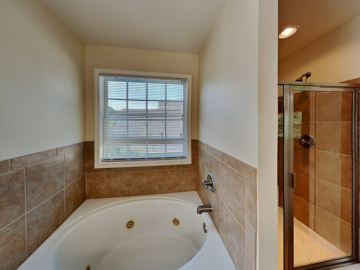 Building Photo - 4118 Bigsage Dr