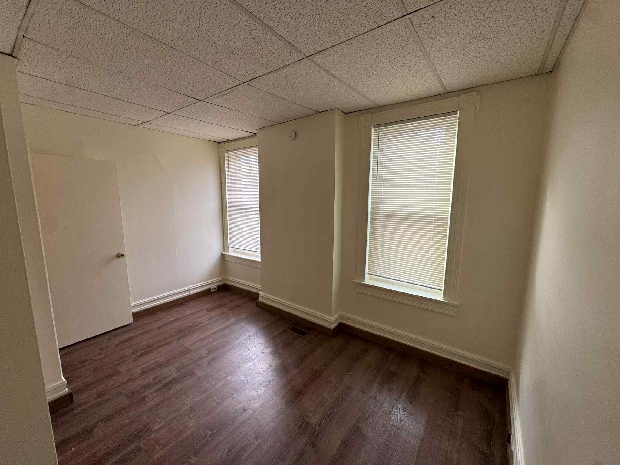 Building Photo - 635 Chestnut St