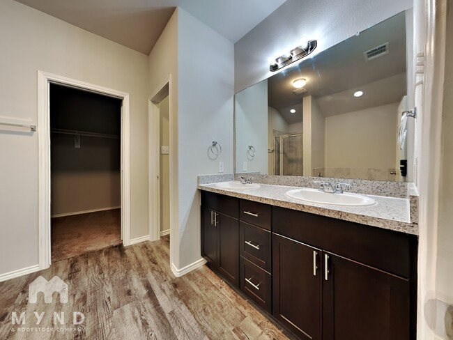 Building Photo - 9729 Cold Creek Dr