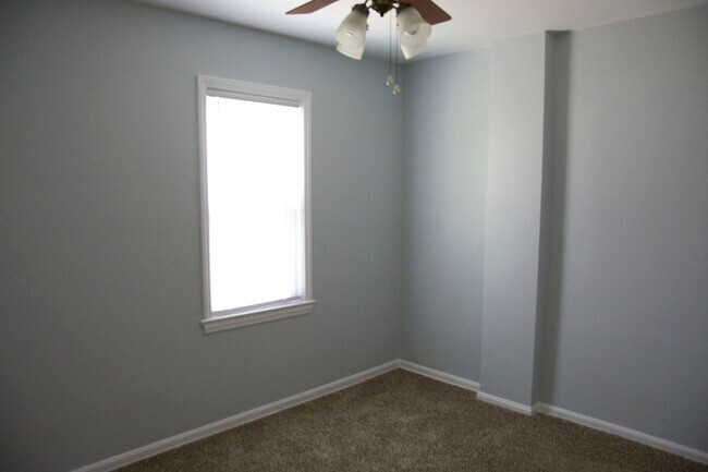 Building Photo - 1242 Genesee Ave