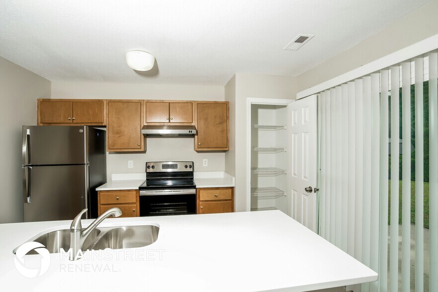 Building Photo - 1712 Traywick Ct