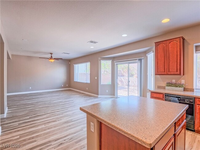 Building Photo - 7017 Whipple Manor St