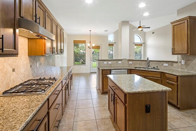 Building Photo - 15712 Sayan Cove