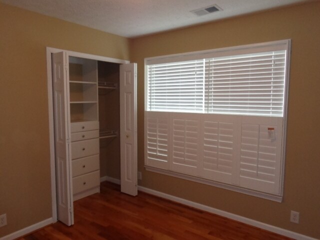Building Photo - 7041 Calderwood Dr