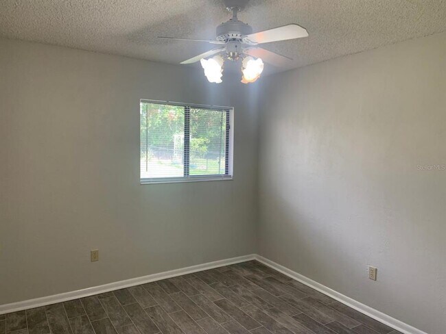 Building Photo - 19 Watermill Pl