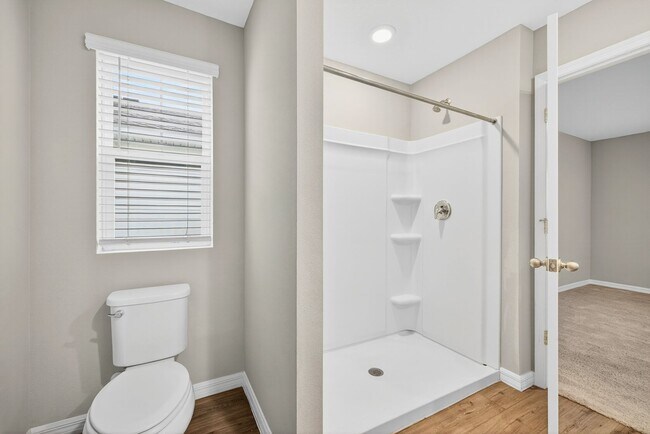 Building Photo - Brand New 4 Bed Now Available!