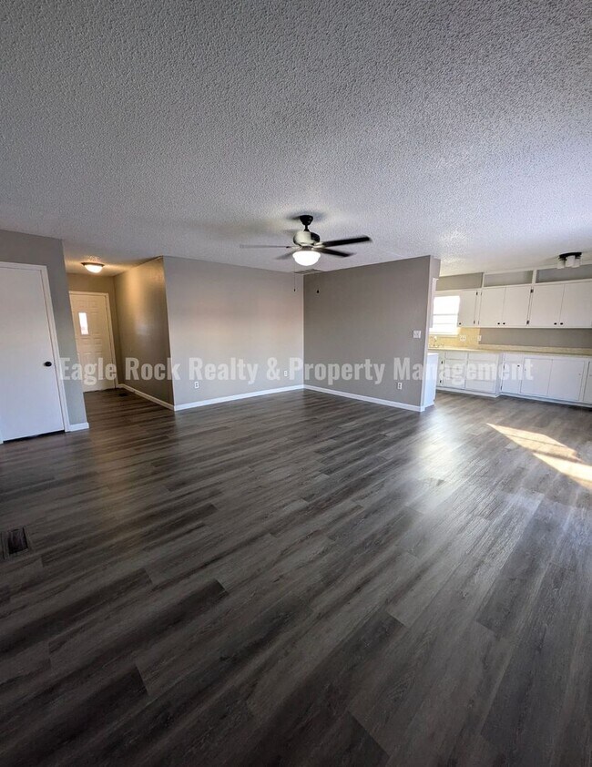 Building Photo - East Tulsa House for Rent (3beds/1.5baths)