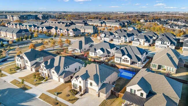 Building Photo - 7470 Sanctuary Dr
