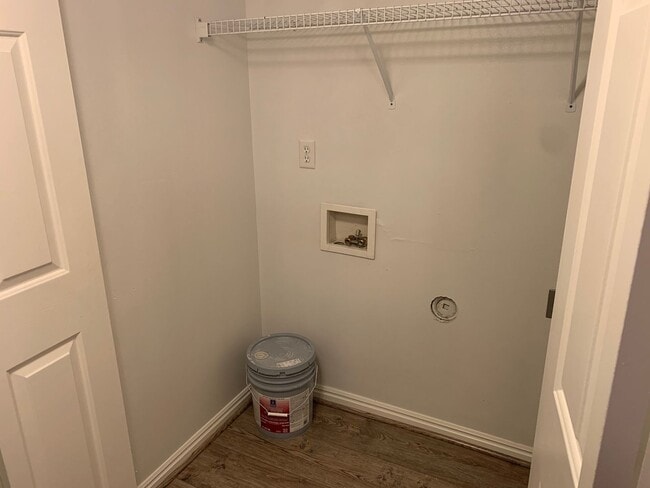 Building Photo - 3 bed 2 bath Orem Apartment for rent!