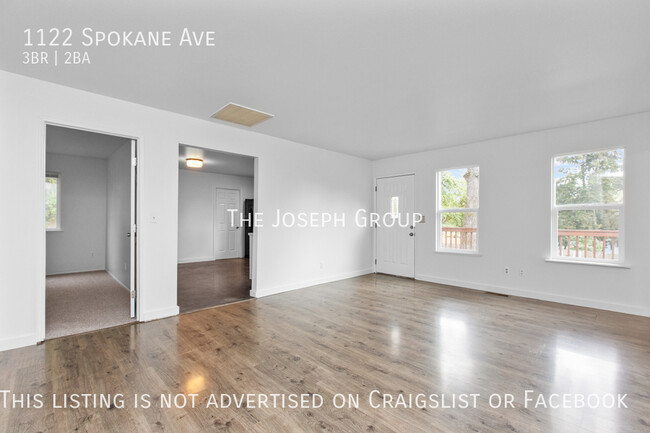 Building Photo - 1122 Spokane Ave