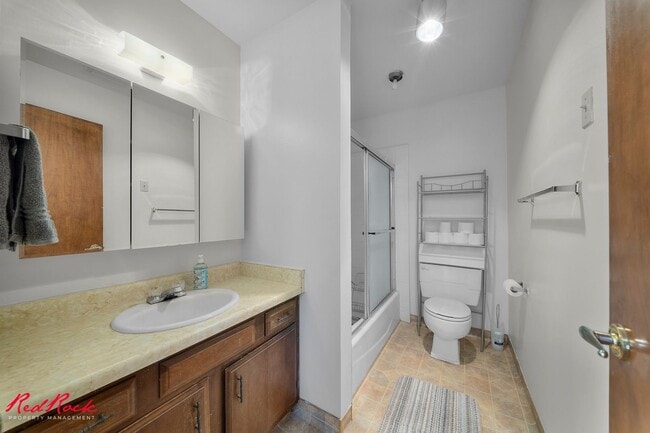 Building Photo - Adorable 2 Bedroom Cedar City Townhome