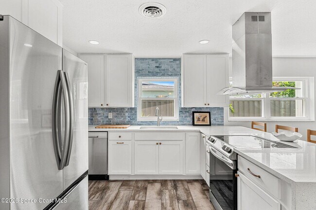 Building Photo - 440 Coconut Dr
