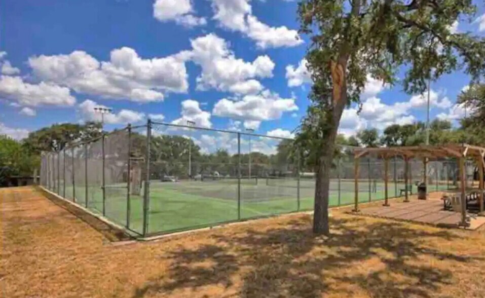 Building Photo - 221 Venture Blvd S