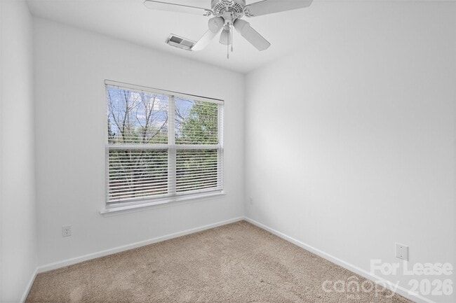 Building Photo - 2252 Vision Dr