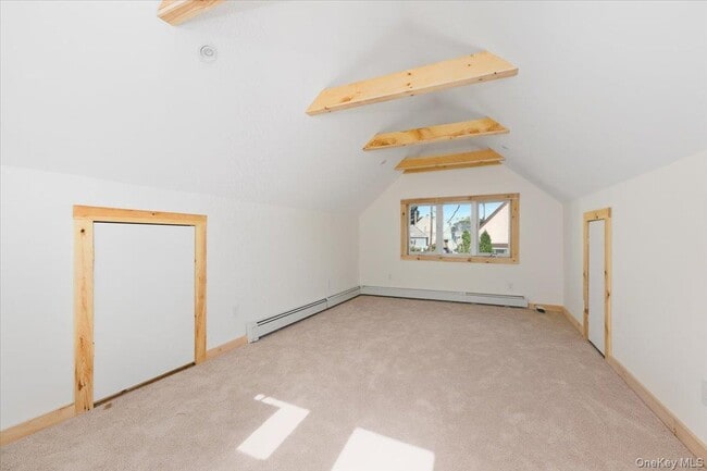 Building Photo - 132 A Raymond St