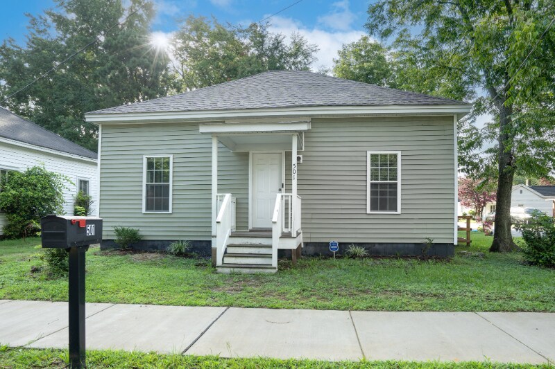 Primary Photo - 501 Myrtle Ave