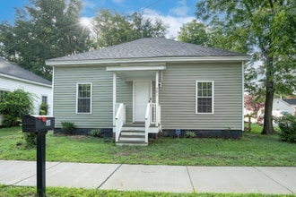 Building Photo - 501 Myrtle Ave