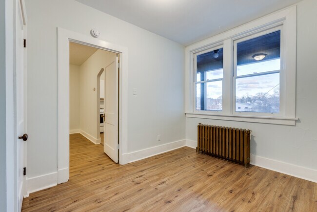 Building Photo - 525 Washington Ave