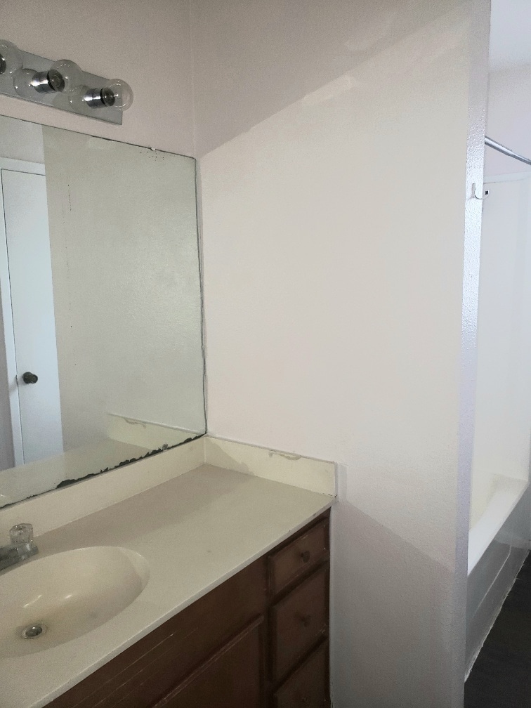 Building Photo - 5014 Meandering Ln