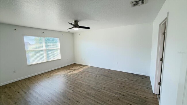 Building Photo - 2255 Sheboygan Pl
