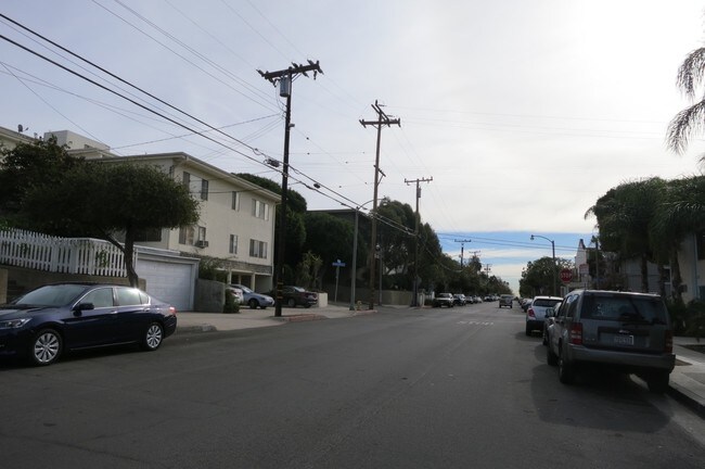 OCEAN VIEWS!!! - 301 Ashland Ave