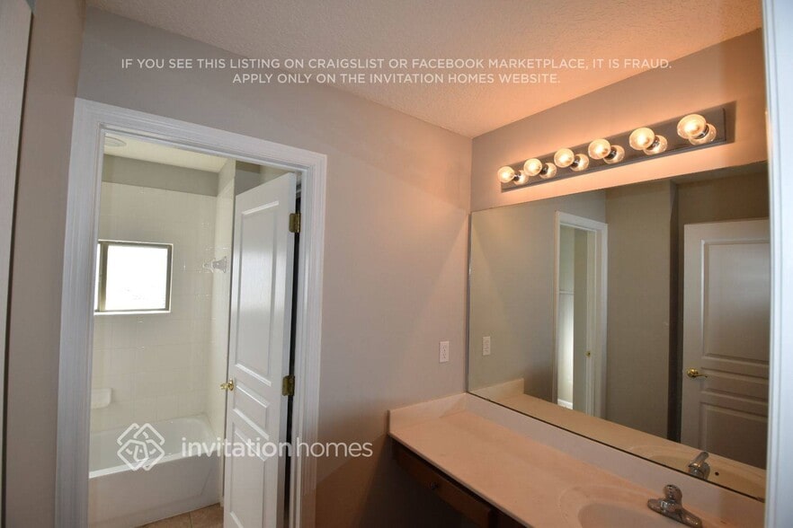 Building Photo - 2032 Glenfield Crossing Ct