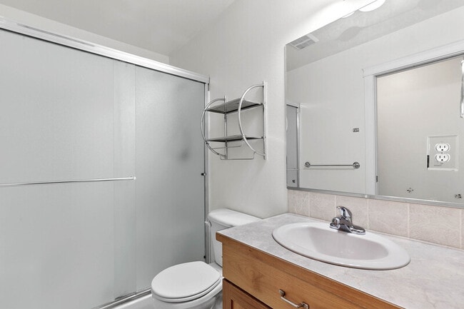 Building Photo - 1920 N Cavalier Rd