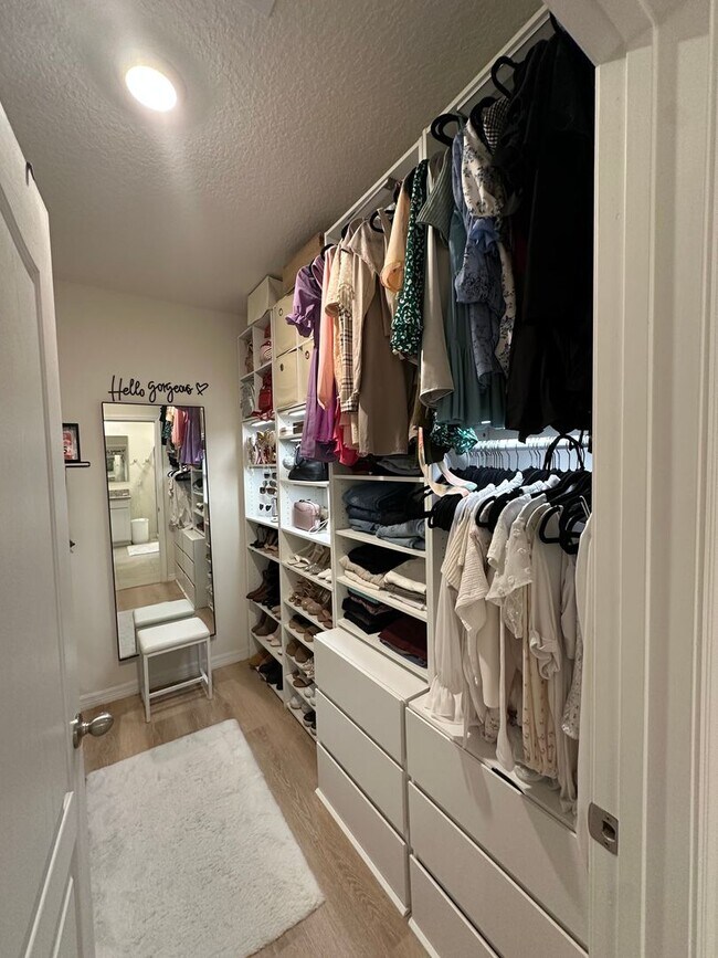 Building Photo - Now Available in Newest Up-and-Coming Neighborhood of Groveland