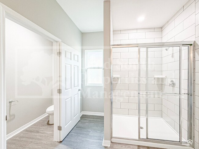Building Photo - 3389 Cup Dr