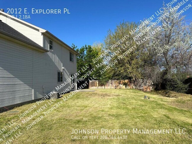 Building Photo - 2012 E Explorer Pl