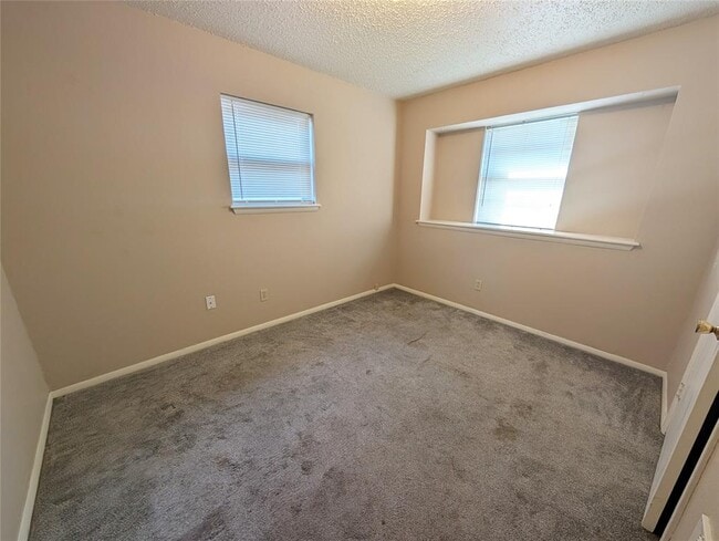 Building Photo - 2517 SW 86th St