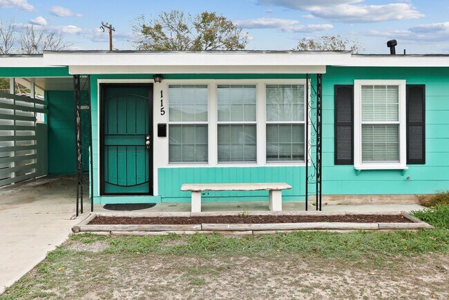 Building Photo - 115 Harcourt Ave