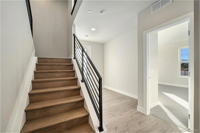 Building Photo - 2670 Westview Wy