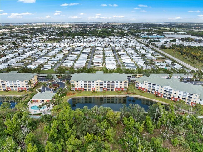 Building Photo - 11041 Gulf Reflections Drive