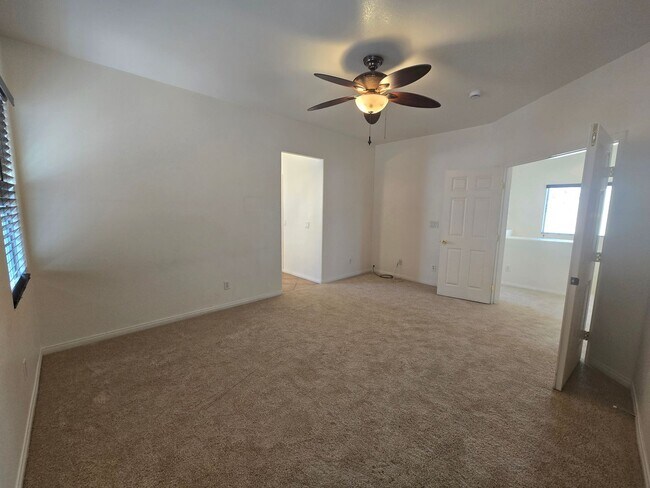 Building Photo - 9164 Craven Ave