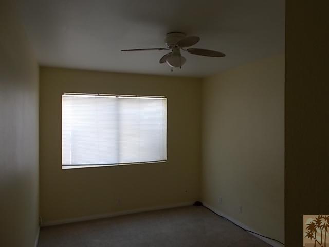 Building Photo - 9774 Palm Dr