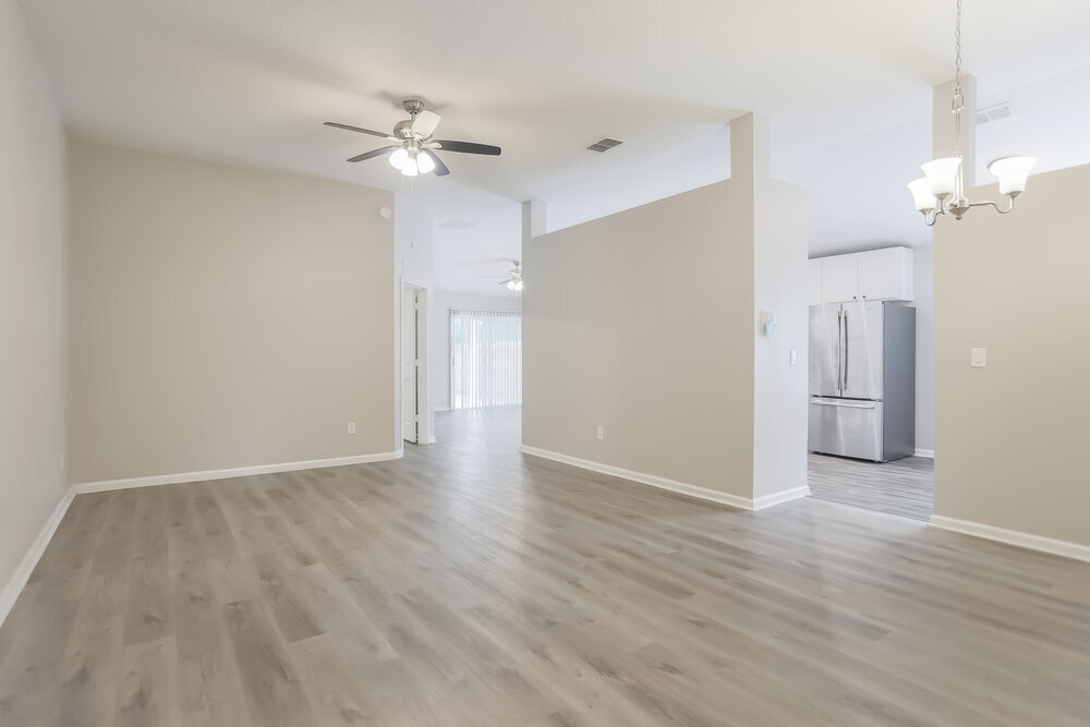 Building Photo - 1703 Canopy Oaks Dr