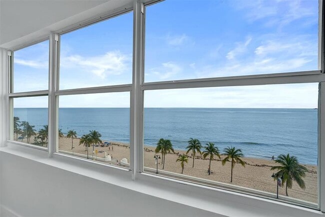 Building Photo - 209 N Fort Lauderdale Beach Blvd
