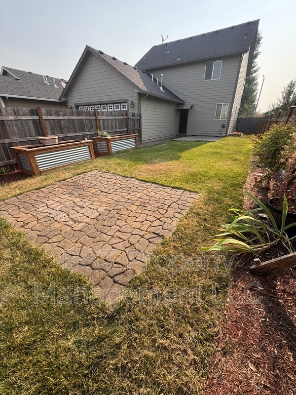 Building Photo - 1604 Webb Lake Dr