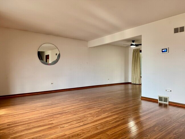 Building Photo - 8440 Anvil Pl